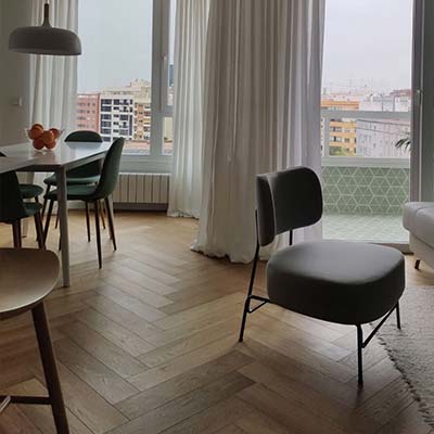 Tarima de madera tipo espiga